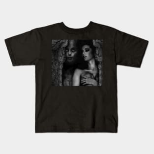 WE WAIT FOR NIGHT MY LOVE Kids T-Shirt